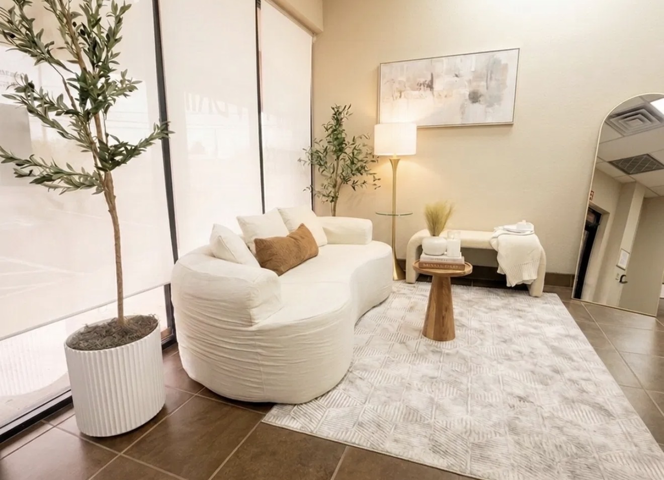 Reception and waiting area at Solas Health & Wellness — a Botox and aesthetic injectables clinic in El Paso, TX led by Celeste Cisneros, FNP-BC